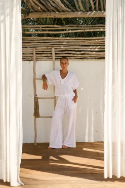 Blanco By Nature Penelope Top><noscript><img width=